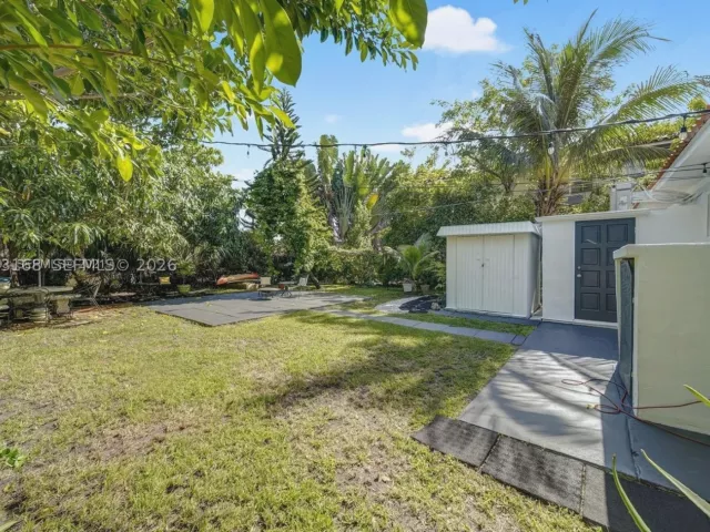 3-bedroom home for rent in Miami Beach - 821 84th St - MondialRealty