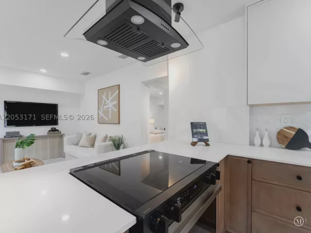 3-bedroom home for sale in Fort Lauderdale - 1014 SW 20th St - MondialRealty