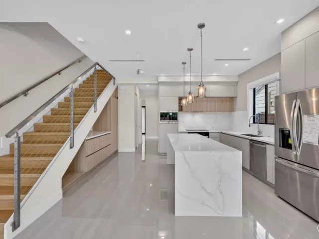 4-bedroom home for rent in Fort Lauderdale - 704 SW 9th Street - MondialRealty