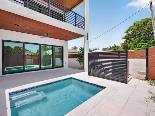 4-bedroom home for rent in Fort Lauderdale - 704 SW 9th Street - MondialRealty