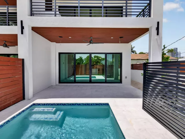 4-bedroom home for rent in Fort Lauderdale - 704 SW 9th Street - MondialRealty