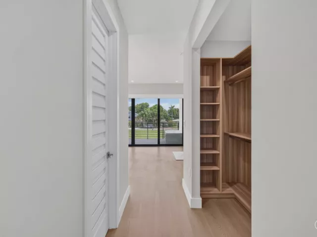 4-bedroom home for rent in Fort Lauderdale - 704 SW 9th Street - MondialRealty