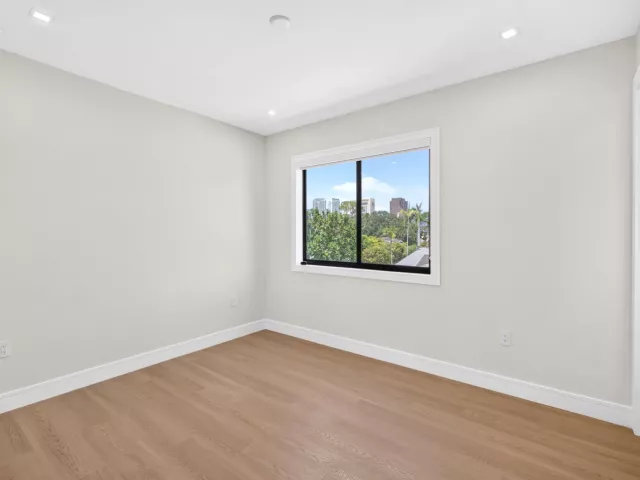 4-bedroom home for rent in Fort Lauderdale - 704 SW 9th Street - MondialRealty