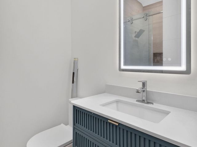4-bedroom home for rent in Fort Lauderdale - 704 SW 9th Street - MondialRealty
