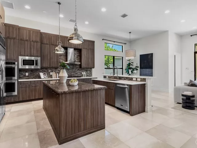 3-bedroom home for sale in Delray Beach - 16872 Pavilion Way - MondialRealty