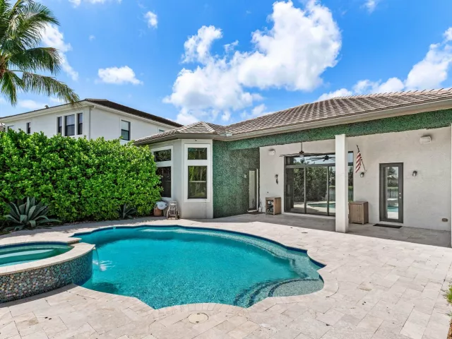3-bedroom home for sale in Delray Beach - 16872 Pavilion Way - MondialRealty