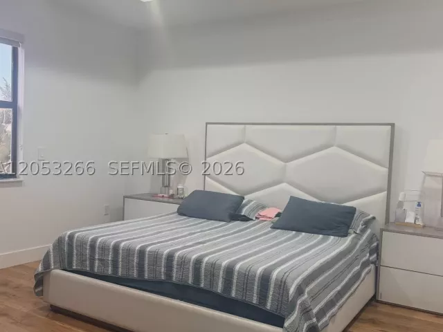 4-bedroom home for rent in Doral - 10057 NW 88th Ter - MondialRealty