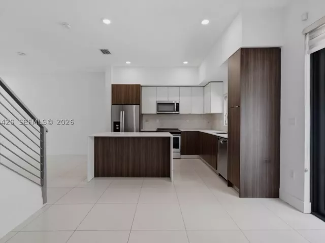 3-bedroom home for sale in Miami - 11756 SW 106th Ter . - MondialRealty