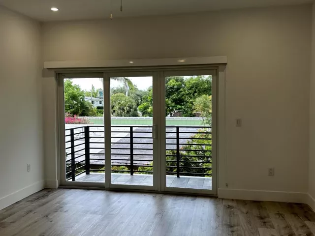 2-bedroom home for rent in Fort Lauderdale - 815 NE 17TH Avenue 3 - MondialRealty