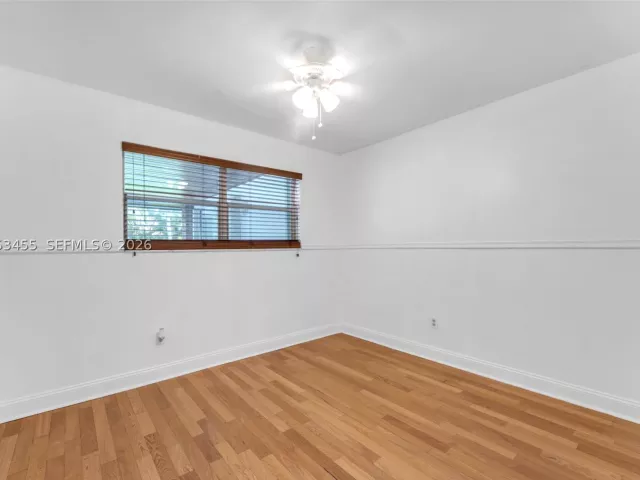 3-bedroom home for sale in Miami - 2900 SW 98th Ave - MondialRealty
