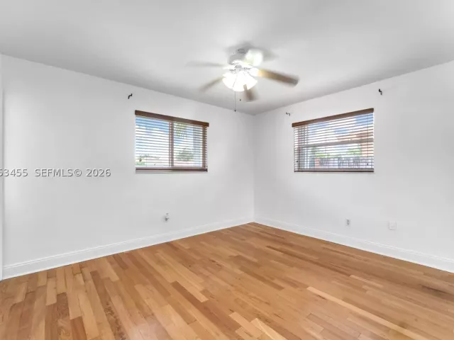 3-bedroom home for sale in Miami - 2900 SW 98th Ave - MondialRealty