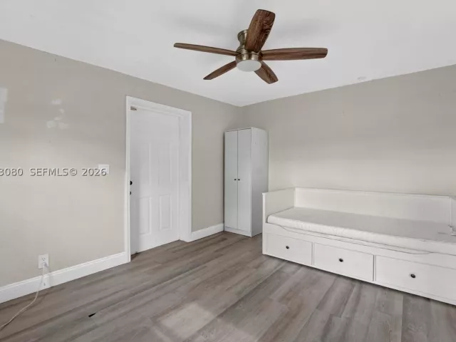 4-bedroom home for rent in Fort Lauderdale - 649 W Evanston Cir - MondialRealty