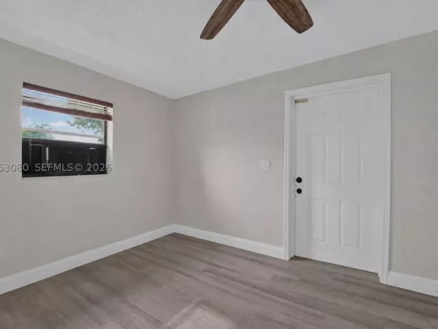 4-bedroom home for rent in Fort Lauderdale - 649 W Evanston Cir - MondialRealty