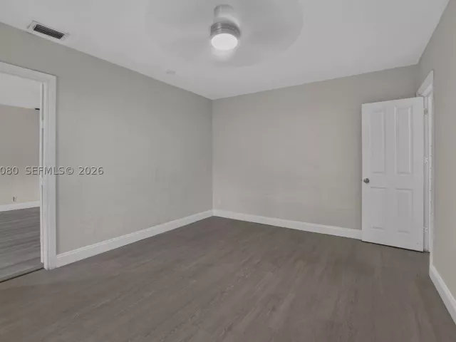4-bedroom home for rent in Fort Lauderdale - 649 W Evanston Cir - MondialRealty