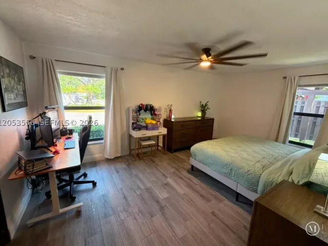 2-bedroom home for sale in Pembroke Pines - 1490 Flamingo Ct - MondialRealty