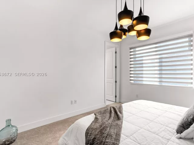 3-bedroom home for rent in Doral - 4374 NW 81st Ave - MondialRealty