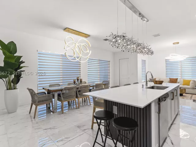 3-bedroom home for rent in Doral - 4374 NW 81st Ave - MondialRealty