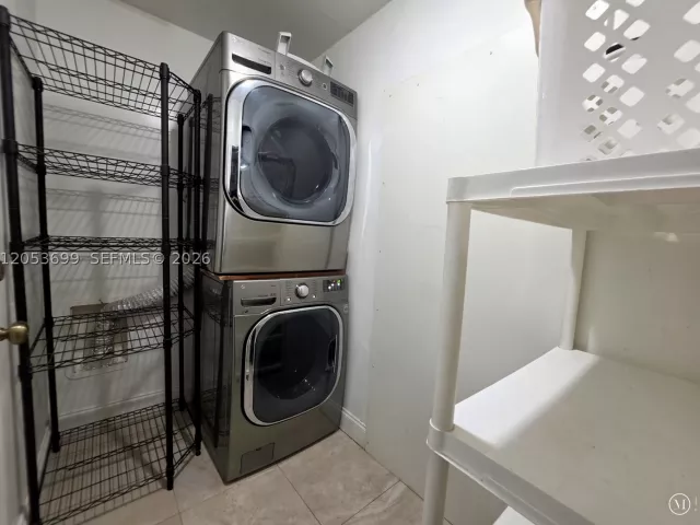 3-bedroom home for rent in Cooper City - 9240 SW 56th St 0 - MondialRealty