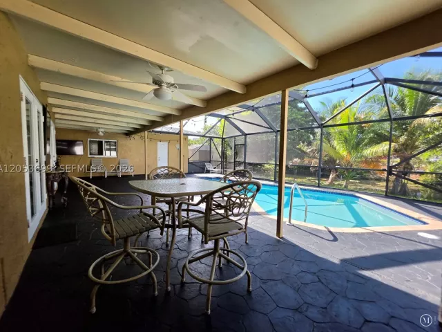 3-bedroom home for rent in Cooper City - 9240 SW 56th St 0 - MondialRealty