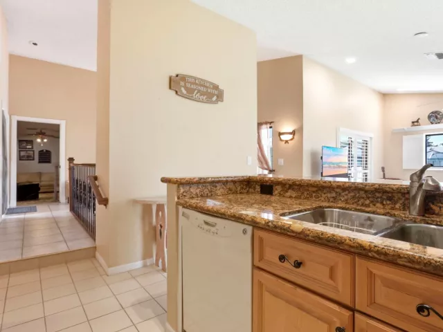 4-bedroom home for sale in Boca Raton - 20986 Rustlewood Avenue - MondialRealty
