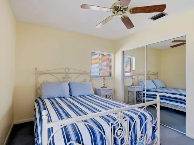 4-bedroom home for sale in Boca Raton - 20986 Rustlewood Avenue - MondialRealty