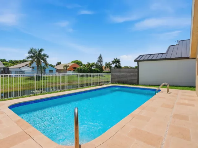 4-bedroom home for sale in Boca Raton - 20986 Rustlewood Avenue - MondialRealty
