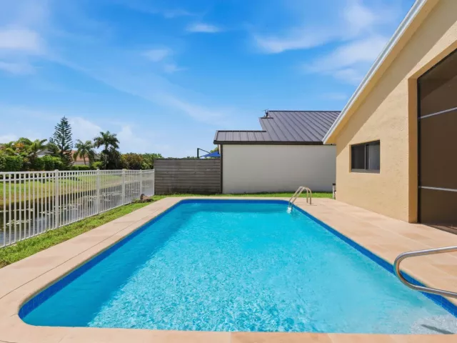 4-bedroom home for sale in Boca Raton - 20986 Rustlewood Avenue - MondialRealty