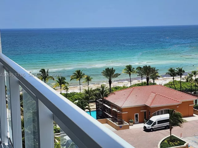 2-bedroom condo for sale in Hallandale Beach - 2030 S Ocean Dr 810 - MondialRealty