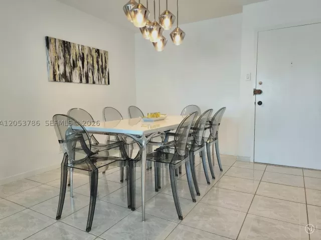 2-bedroom condo for sale in Hallandale Beach - 2030 S Ocean Dr 810 - MondialRealty