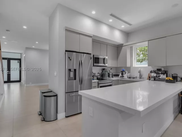 3-bedroom home for sale in Miami - 3769 SW 27th Ln 3769 - MondialRealty
