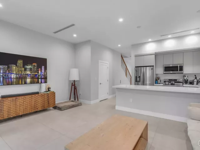 3-bedroom home for sale in Miami - 3769 SW 27th Ln 3769 - MondialRealty