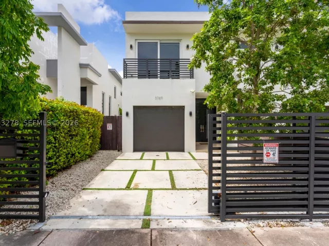 3-bedroom home for sale in Miami - 3769 SW 27th Ln 3769 - MondialRealty