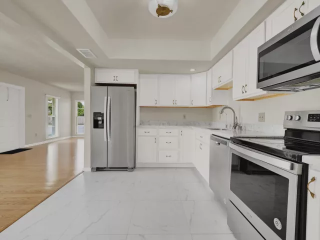 3-bedroom home for sale in Boca Raton - 22229 SW 65TH Terrace - MondialRealty