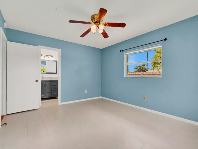3-bedroom home for sale in Boca Raton - 22229 SW 65TH Terrace - MondialRealty