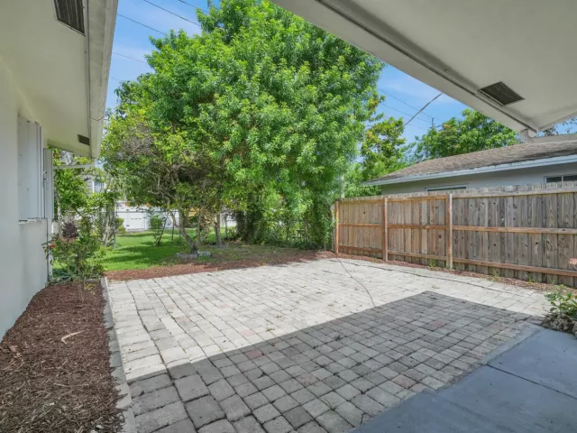 3-bedroom home for sale in Boca Raton - 22229 SW 65TH Terrace - MondialRealty
