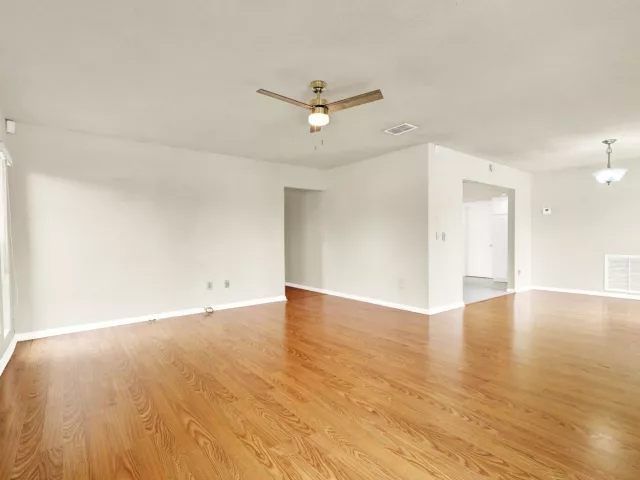 3-bedroom home for sale in Boca Raton - 22229 SW 65TH Terrace - MondialRealty