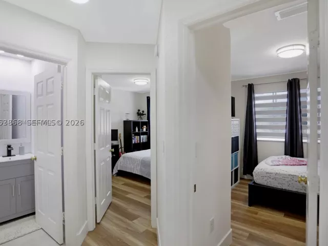 3-bedroom home for rent in Doral - 5701 NW 114th Ct 106 - MondialRealty