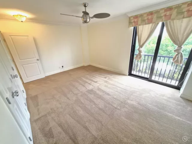 3-bedroom condo for sale in Aventura - 19667 Turnberry Way 4J - MondialRealty