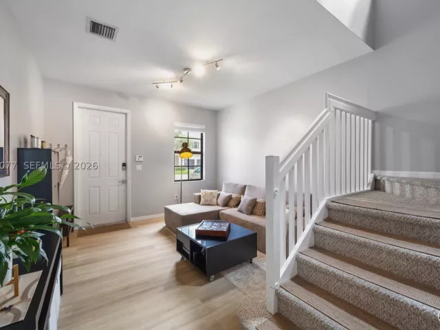 3-bedroom home for sale in Miami - 658 NE 193rd Ter - MondialRealty