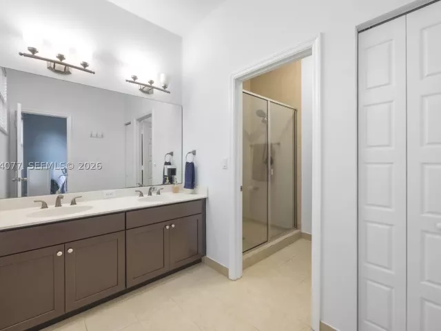 3-bedroom home for sale in Miami - 658 NE 193rd Ter - MondialRealty