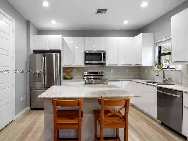 3-bedroom home for sale in Miami - 658 NE 193rd Ter - MondialRealty