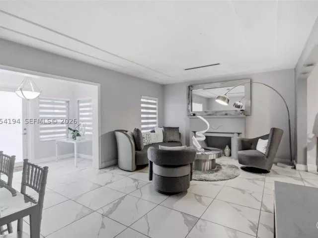 2-bedroom home for sale in Miami - 741 NE 81st St - MondialRealty