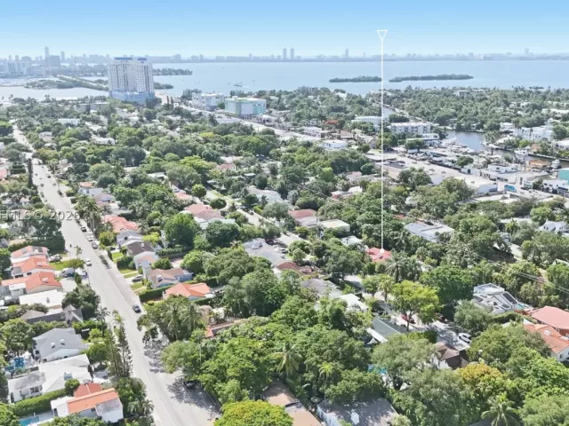 2-bedroom home for sale in Miami - 741 NE 81st St - MondialRealty