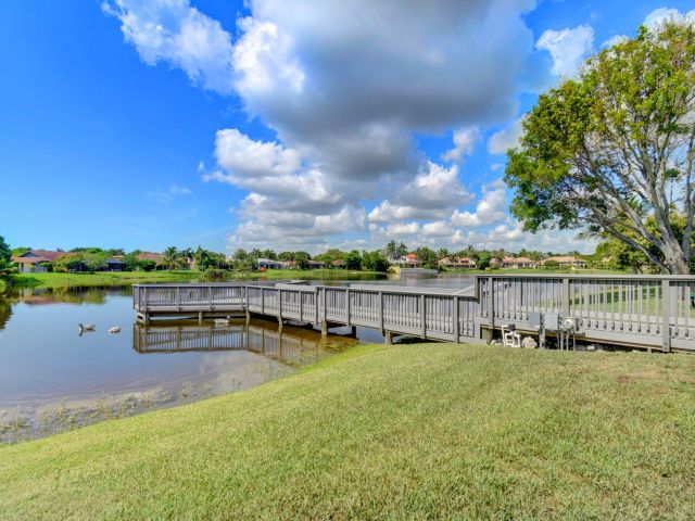 4-bedroom home for sale in Boca Raton - 17667 Pine Needle Terrace - MondialRealty