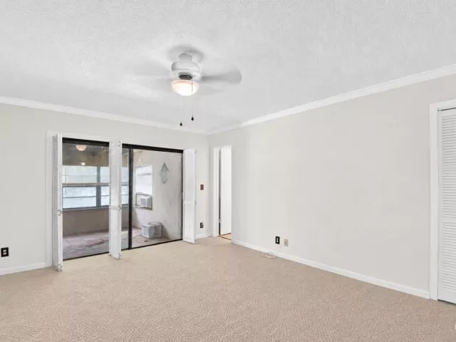 4-bedroom home for sale in Boca Raton - 17667 Pine Needle Terrace - MondialRealty