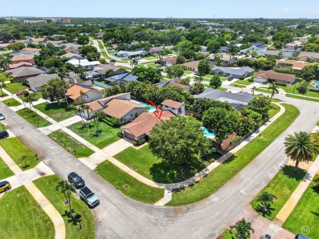 4-bedroom home for sale in Boca Raton - 17667 Pine Needle Terrace - MondialRealty