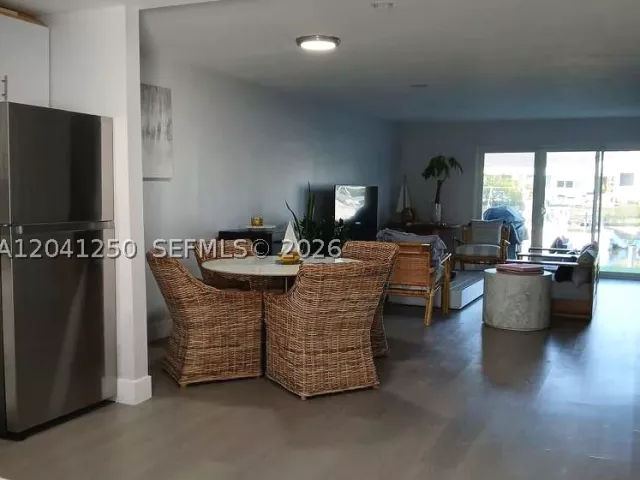 2-bedroom home for rent in North Miami - 1937 NE 123rd St - MondialRealty