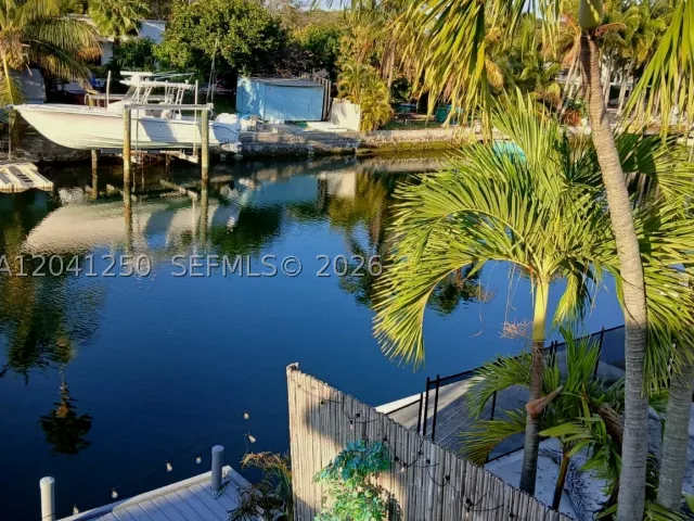 2-bedroom home for rent in North Miami - 1937 NE 123rd St - MondialRealty