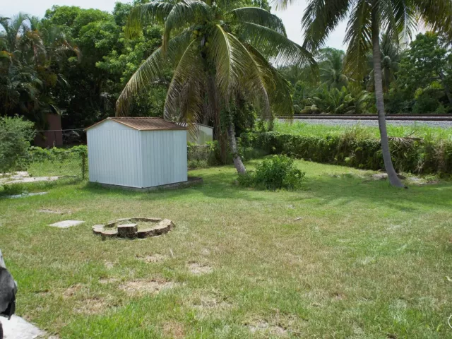 3-bedroom home for sale in Miami - 11150 Peachtree Drive - MondialRealty