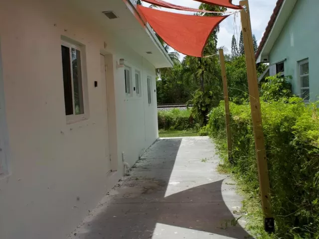 3-bedroom home for sale in Miami - 11150 Peachtree Drive - MondialRealty